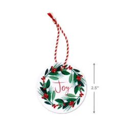 Hallmark 26" Greenery And Berries Christmas Fabric Gift Wrap With Twine And Tag 10 Hallmark 26" Greenery And Berries Christmas Fabric Gift Wrap With Twine And Tag -Hot Sale Hallmark Store Greenery and Berries Christmas Fabric Gift Wrap With Tag 5XW2087 05