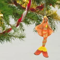 Hallmark Barbie™ Mermaid Ornament With Light 7 Hallmark Barbie™ Mermaid Ornament With Light -Hot Sale Hallmark Store Mermaid Barbie Keepsake Ornament 1899QXI6999 02